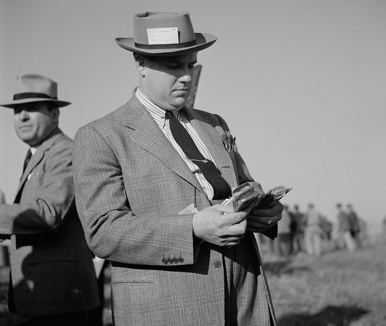 betting occurs at horse races, with or without authorization by state officials