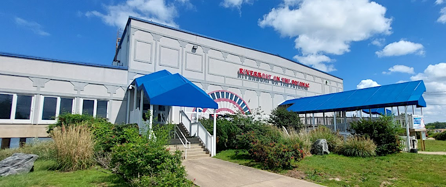 the Off-Track Betting (OTB) facility at Colonial Beach extends across the state border