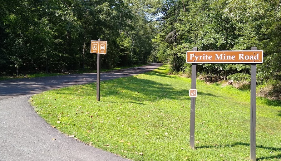 hikers can reach the old Cabin Branch Mine site (red box) by following a 1.2-mile trail in Prince William Forest Park