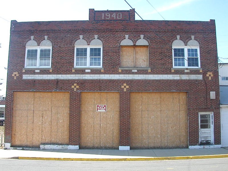 vacant building in Quantico