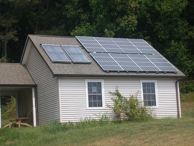 solar cells on house in Loudoun County