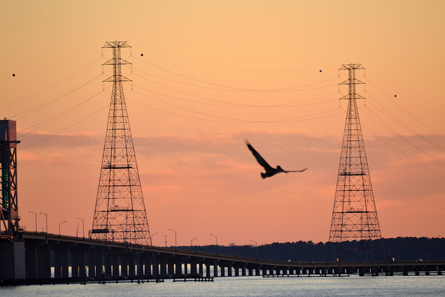 existing powerline towers at the James River Bridge, where US 17 crosses the river over 20 miles downstream from Jamestown
