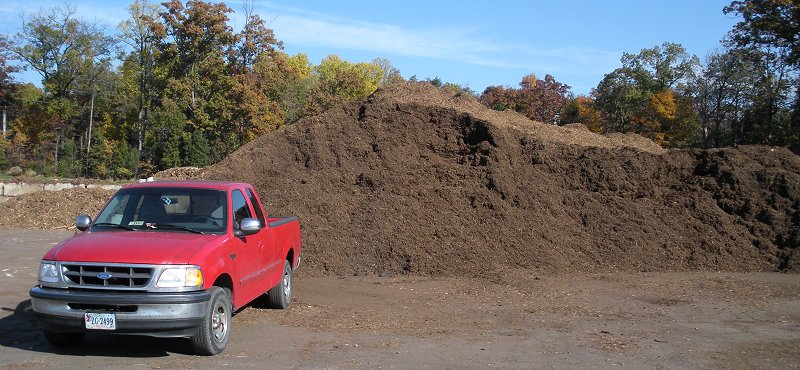 the trash trade between Fairfax and Prince William creates valuable mulch from organic waste that otherwise would have clogged a landfill