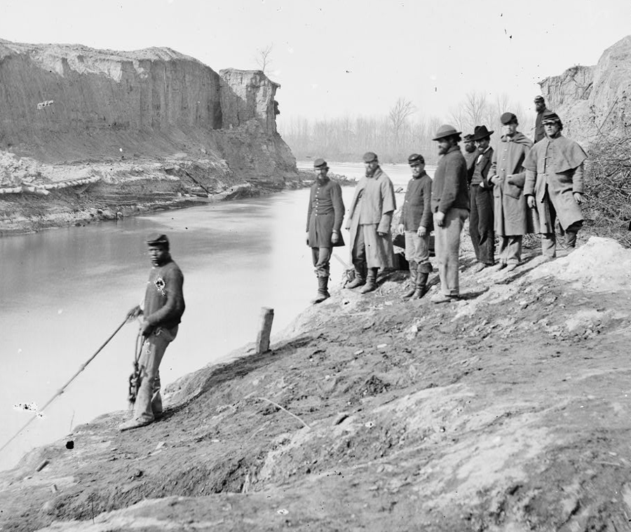steam-powered shovels alone were not enough; the Dutch Gap Canal was dug by hand, mule and horsepower as well